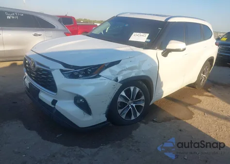 2021 Toyota Highlander Xle from USA, damaged, VIN 5TDGZRAH1MS519235